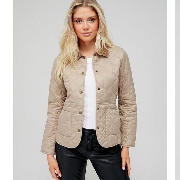 DEVERON QUILTED JACKET IN BEIGE
Size 14 - Picture 3 of 14